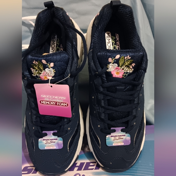 Sketchers Delights size 9 - Picture 3 of 5